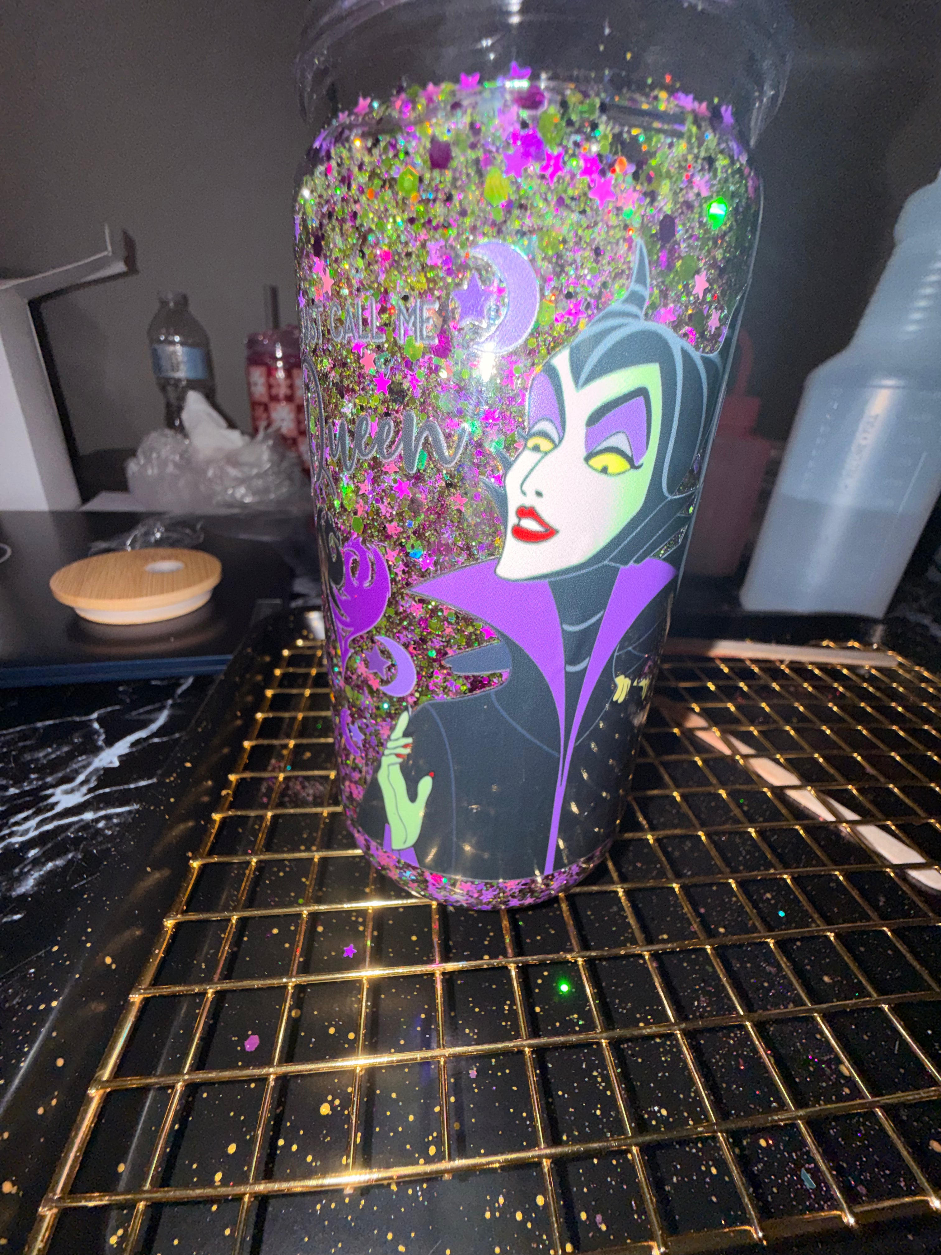 Maleficent Glitter Snowglobe Cup 💜✨