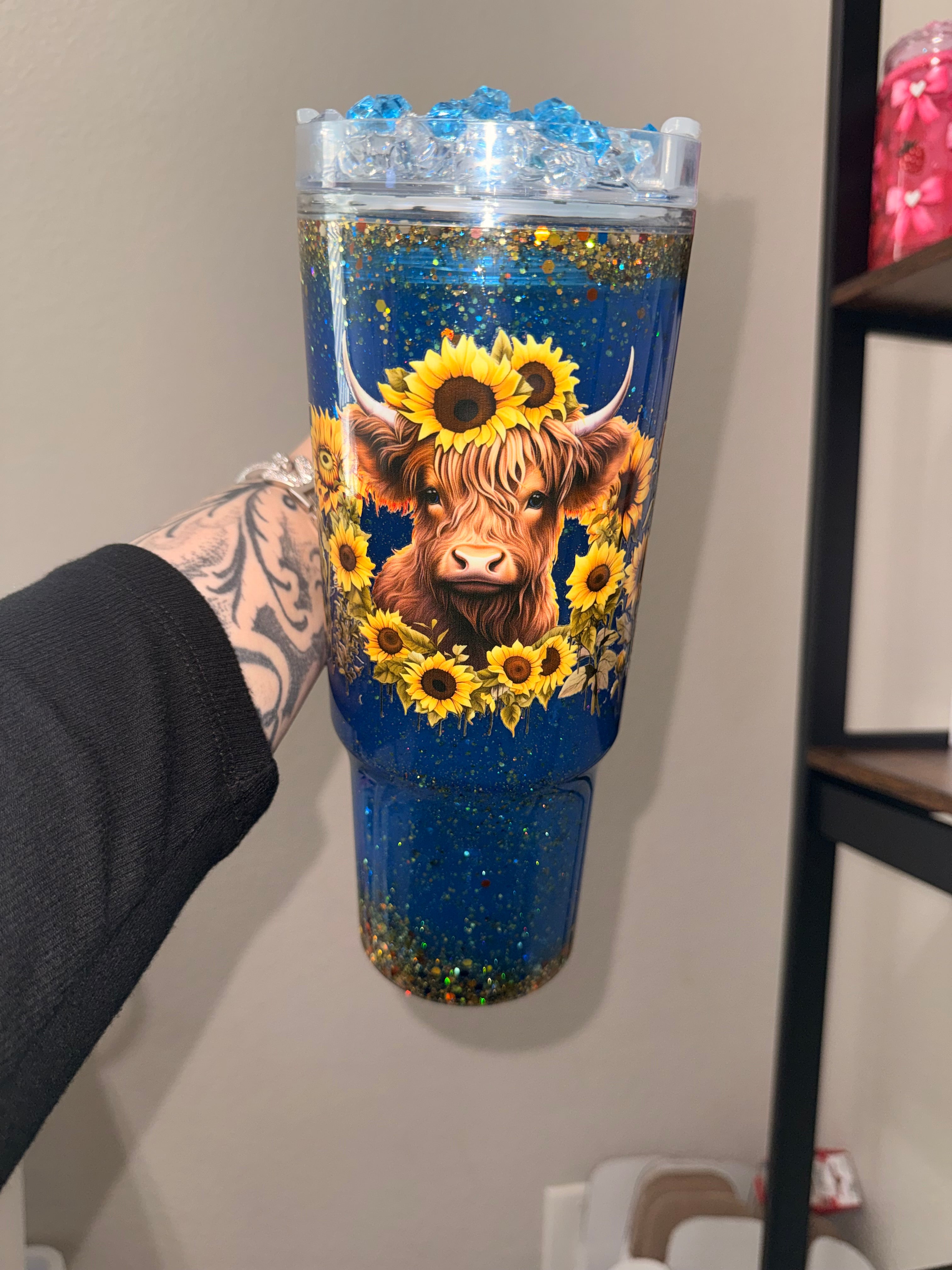 ✨ 40 oz Royal Blue Highland Cow Tumbler ✨