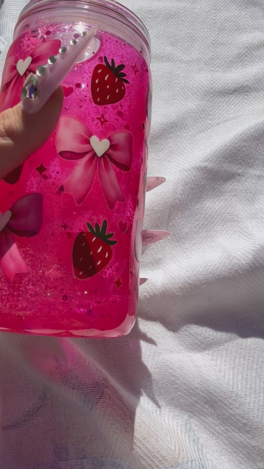 💖🍓 Hot Pink Strawberry and Bows Glitter Tumbler